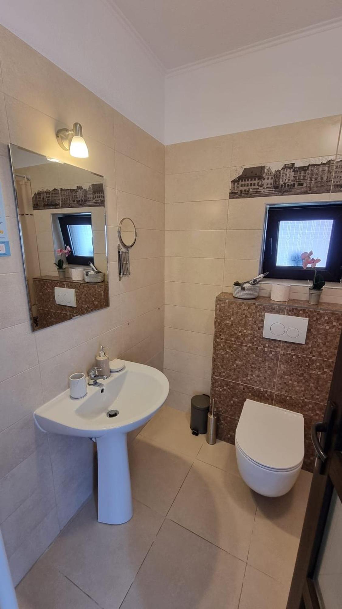 Salt Orchid Apartments 투르다 외부 사진