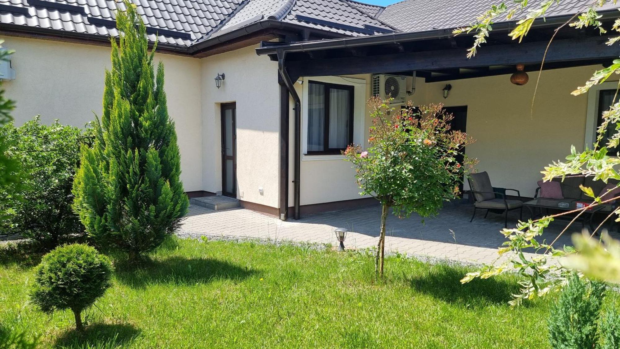 Salt Orchid Apartments 투르다 외부 사진